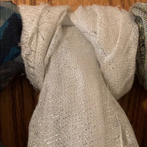 White Scarf - Picture 2 of 2